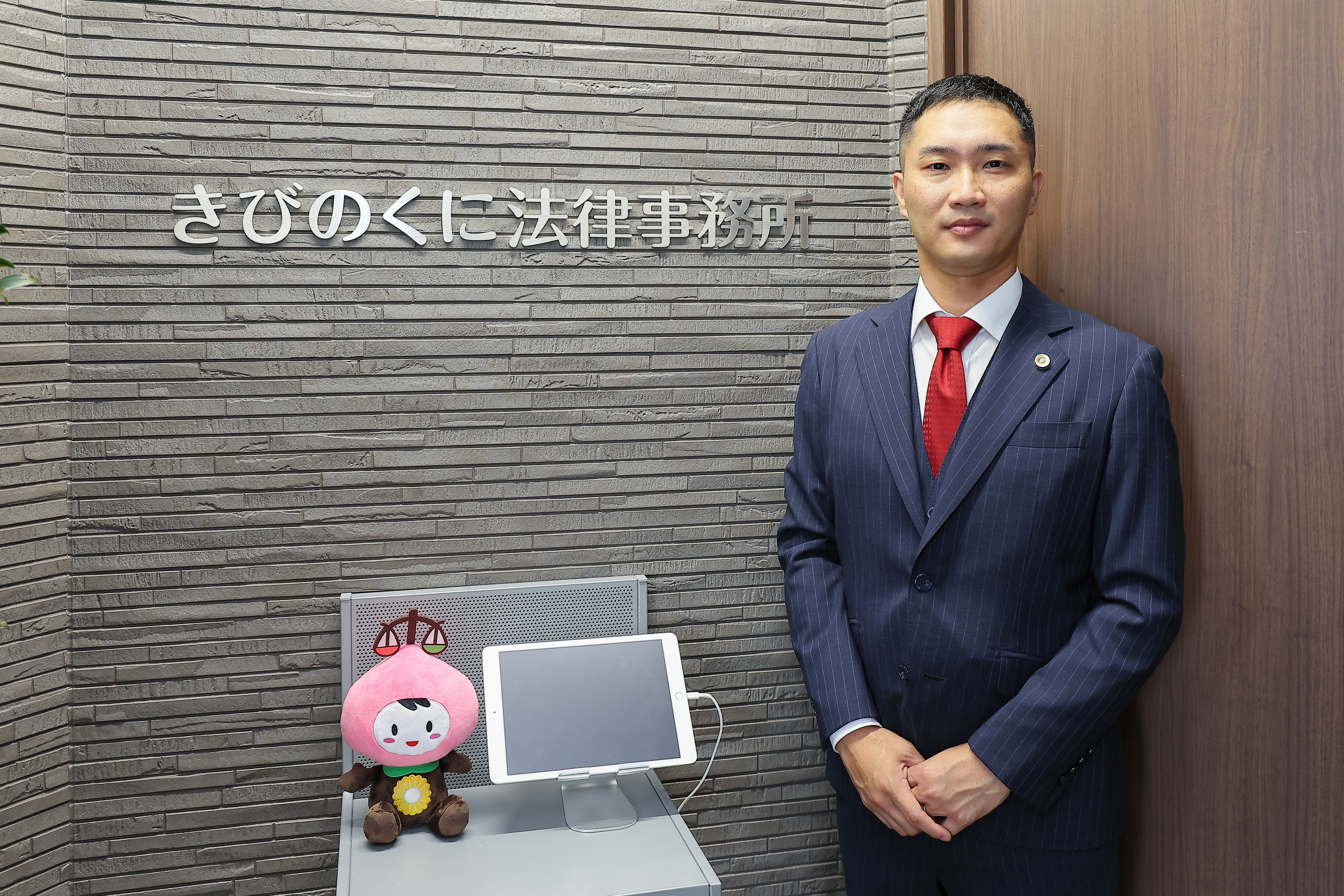 lawyer-card