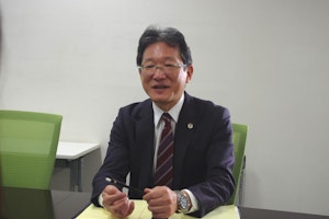 lawyer-card