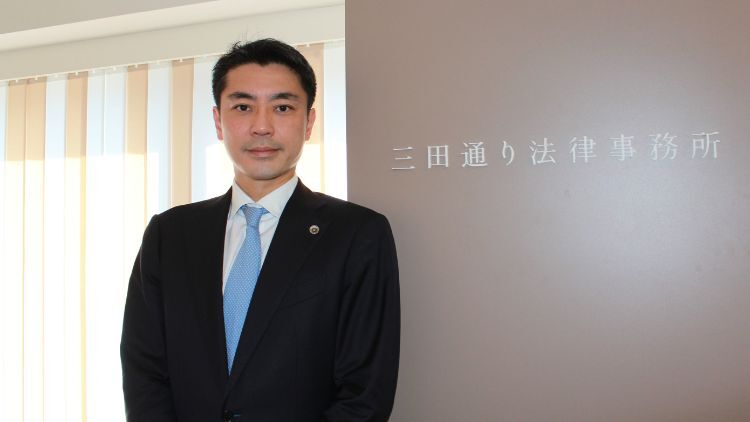 lawyer-card