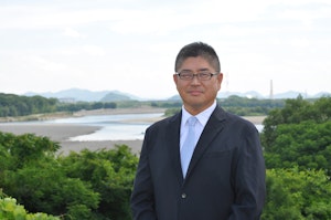 lawyer-card