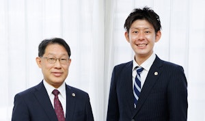 lawyer-card
