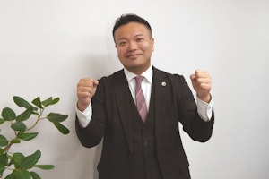 lawyer-card