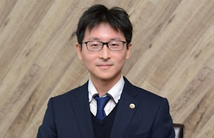 lawyer-card