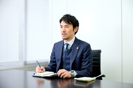 lawyer-card