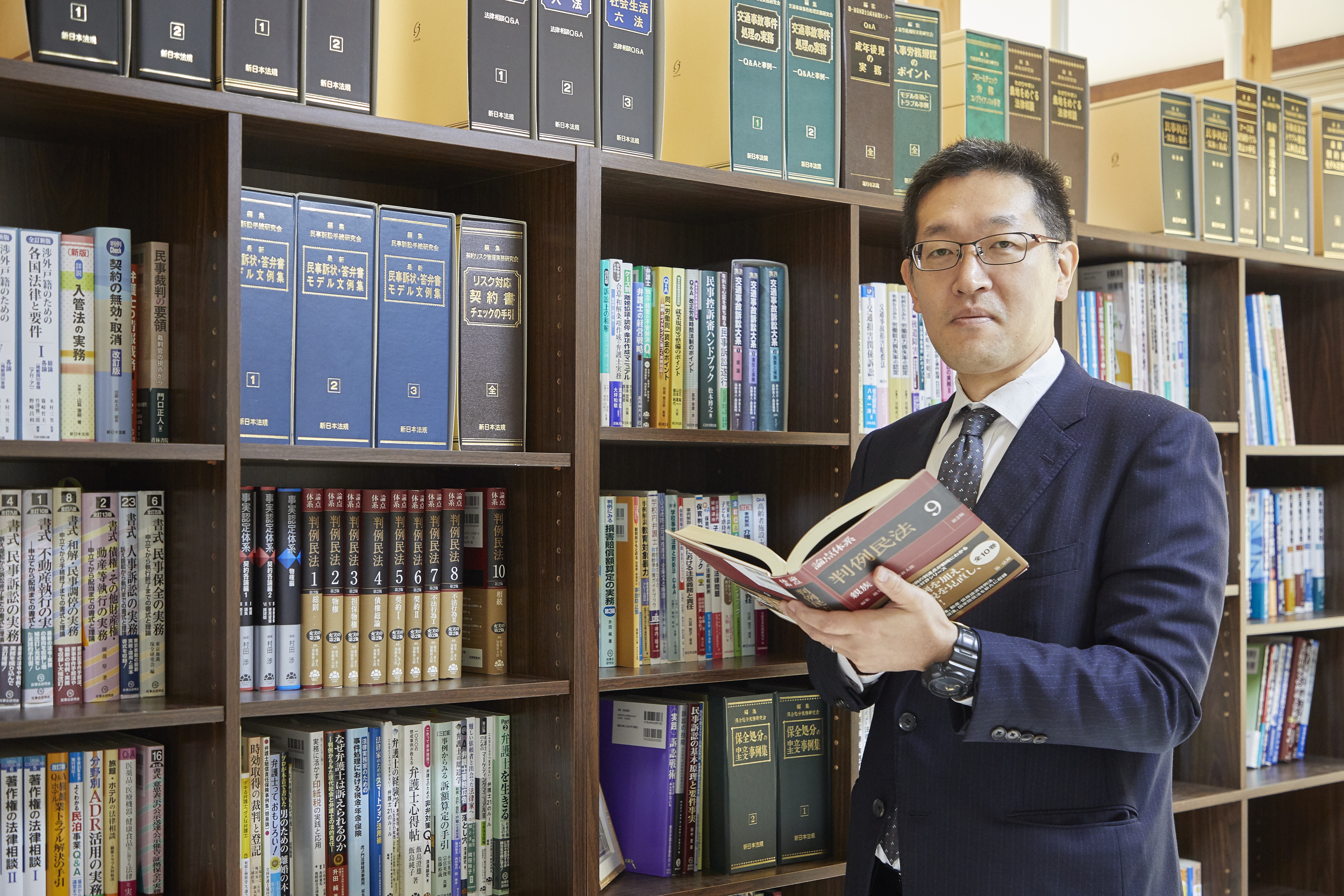 lawyer-card