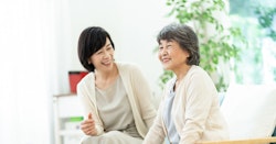 成年後見人になれる人とは？家族はなれる？あとから変更できるのかも解説
