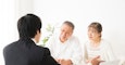 遺留分の放棄とは？ 相続放棄との違い、生前・死後の手続きや注意点などを解説