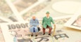 成年後見人の費用は誰が払う？報酬の目安や払えない場合の対処法などを解説