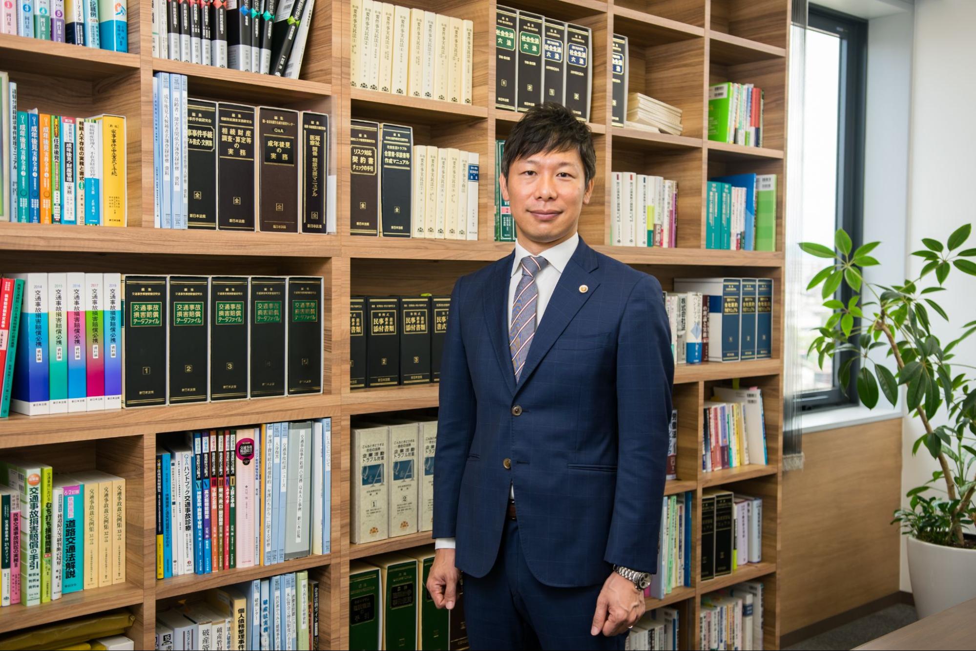 lawyer-card