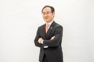 lawyer-card