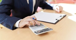 相続手続きの費用はいくら？専門家ごとの費用相場と安く抑える方法を解説