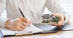 相続登記は自分でできる?手続きの流れや必要書類、費用を解説