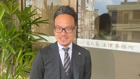 lawyer-card
