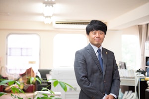 lawyer-card