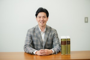 lawyer-card