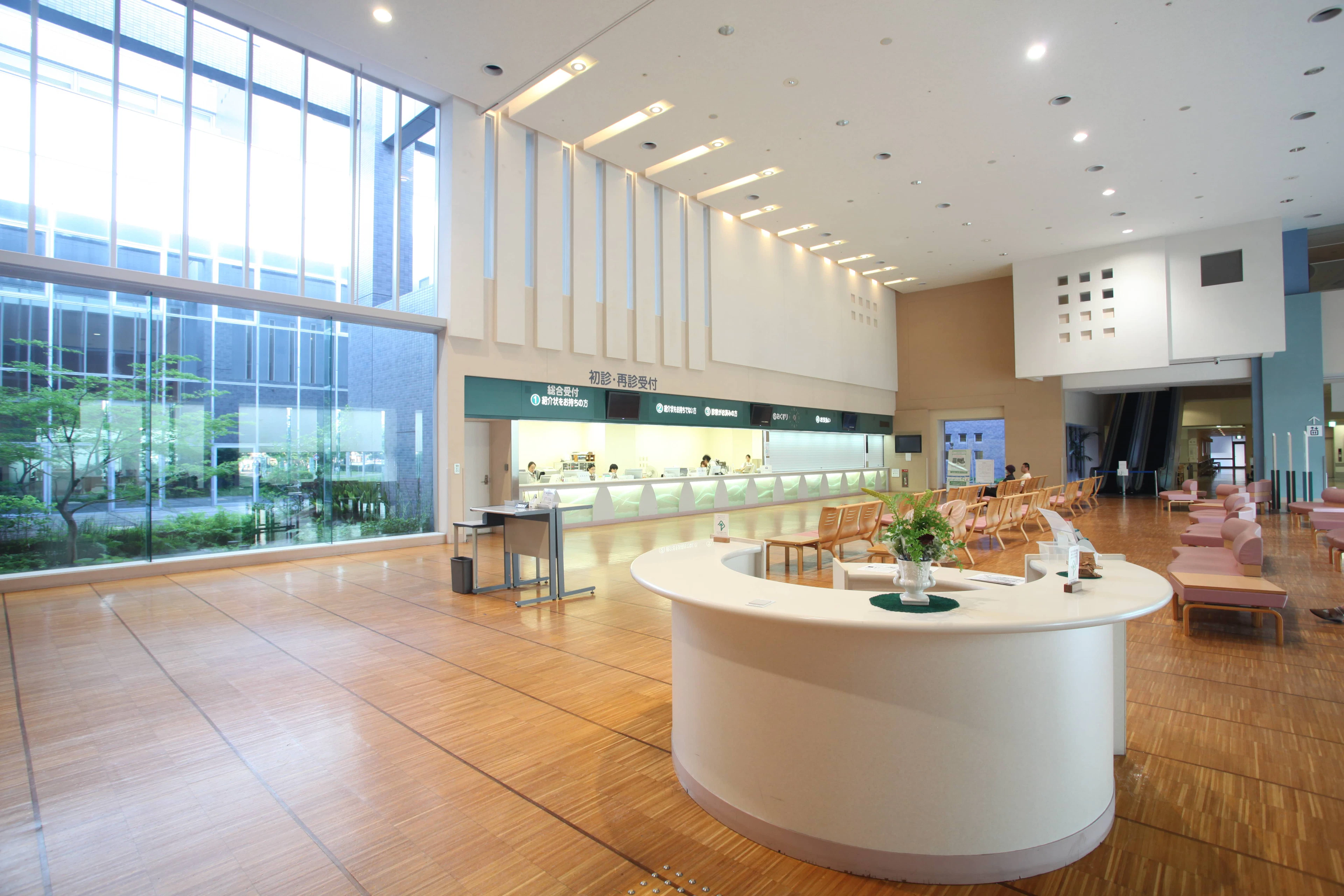 関西ろうさい病院-エントランス写真