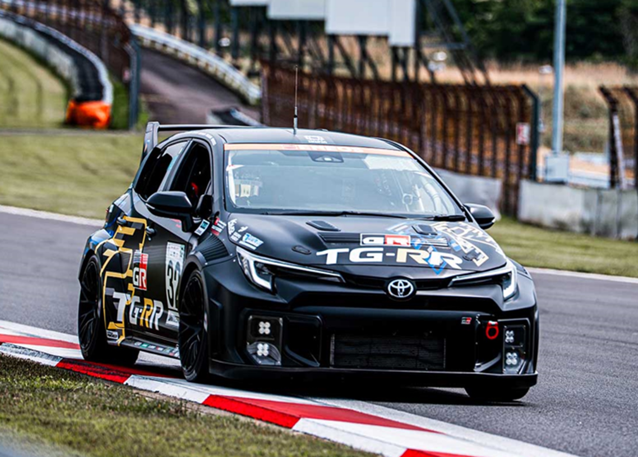 スーパー耐久第3戦「NAPAC富士24時間レース」 出場全チーム＆全