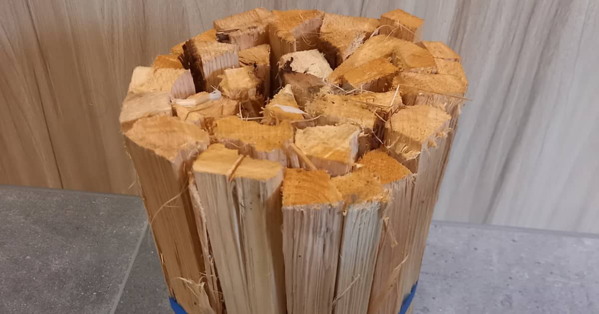 薪にどうぞ（針葉樹）約1.5トン 針葉樹の薪（1束） | RECAMP | 富士モータースポーツフォレスト