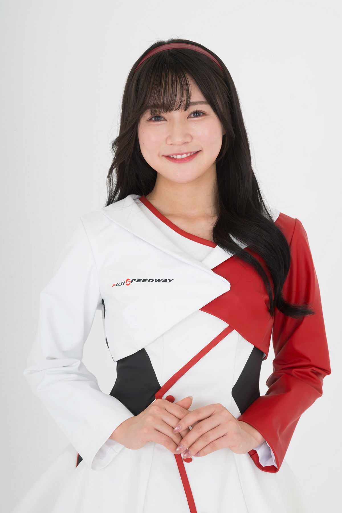 サーキットナビゲーター「クレインズ」2026年メンバー決定！織戸茉彩