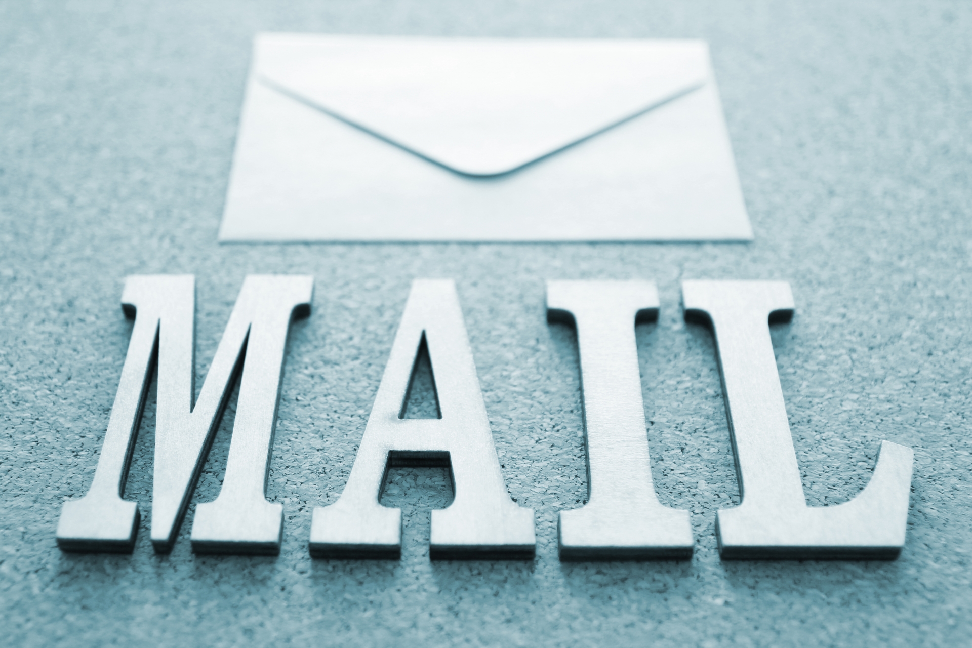 抽選でノベルティが当たるアンケート実施中