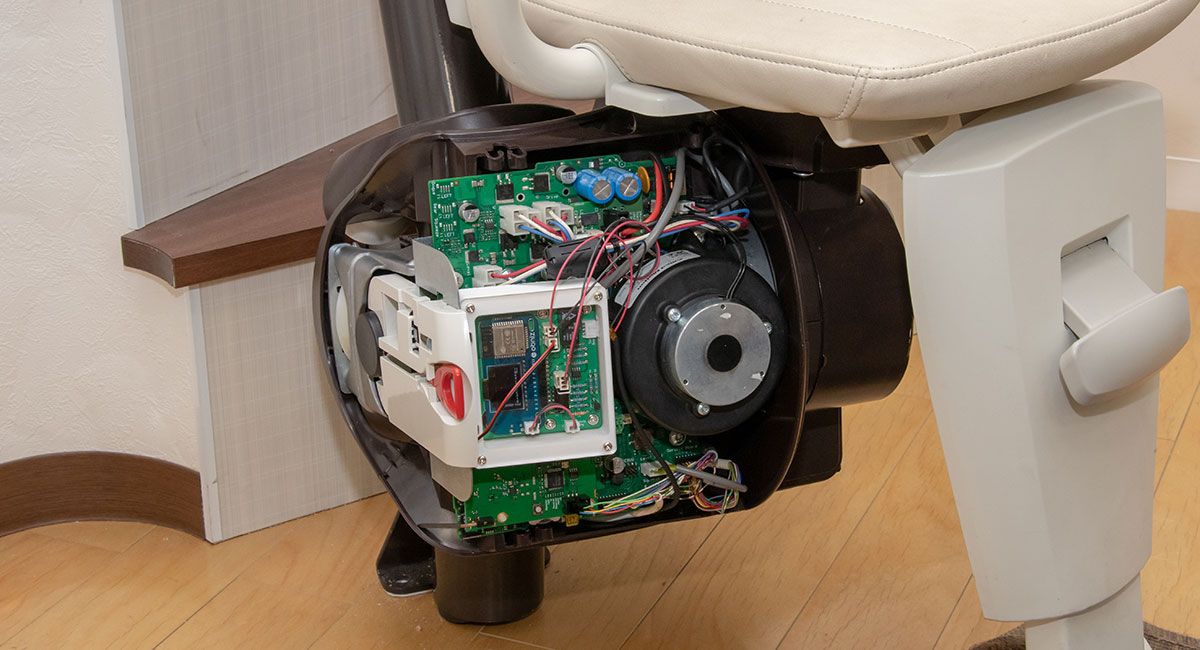 設置済みの「在宅介護用階段昇降機」の遠隔監視・サポートを実現