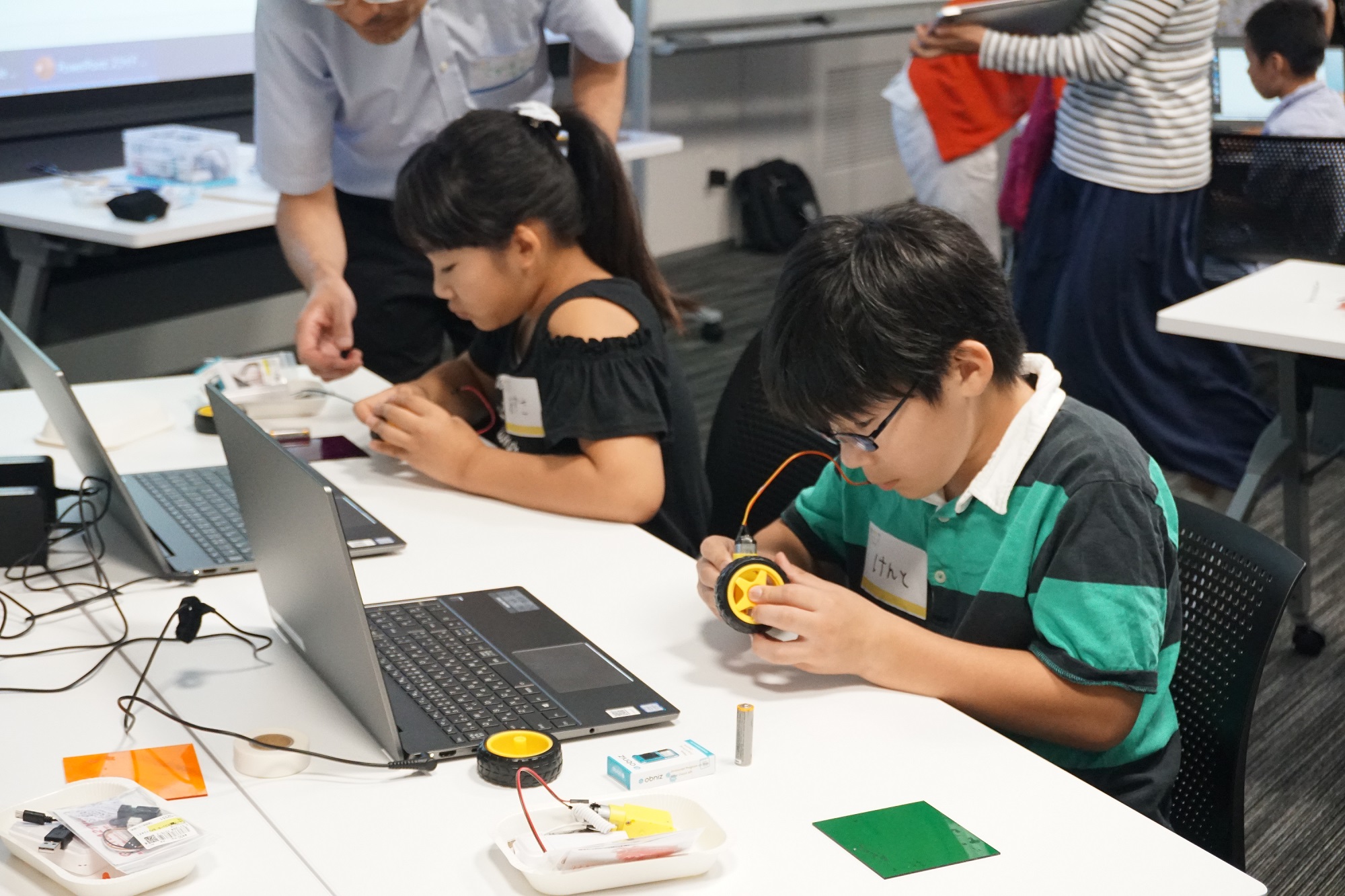 「東大阪モノづくりICTクラブ」にて 『obniz Board』が教材として採用