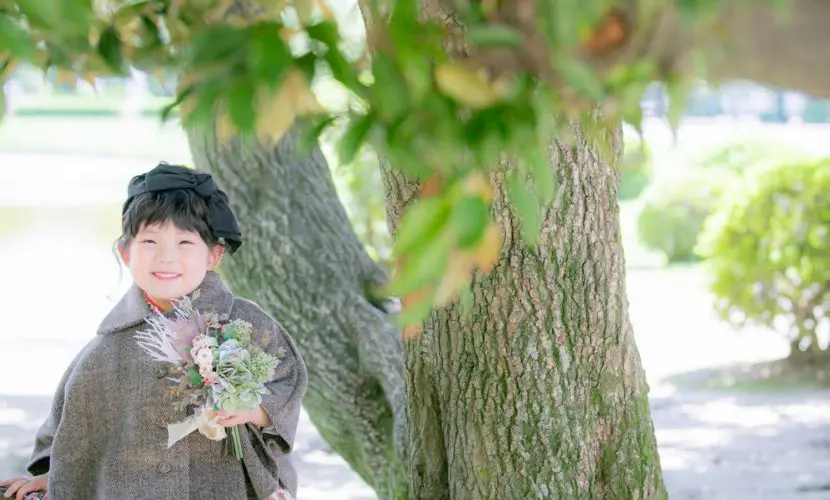 【岡山】七五三は運動公園でナチュラルに！モダン×お花柄の洋風な3歳撮影レポ