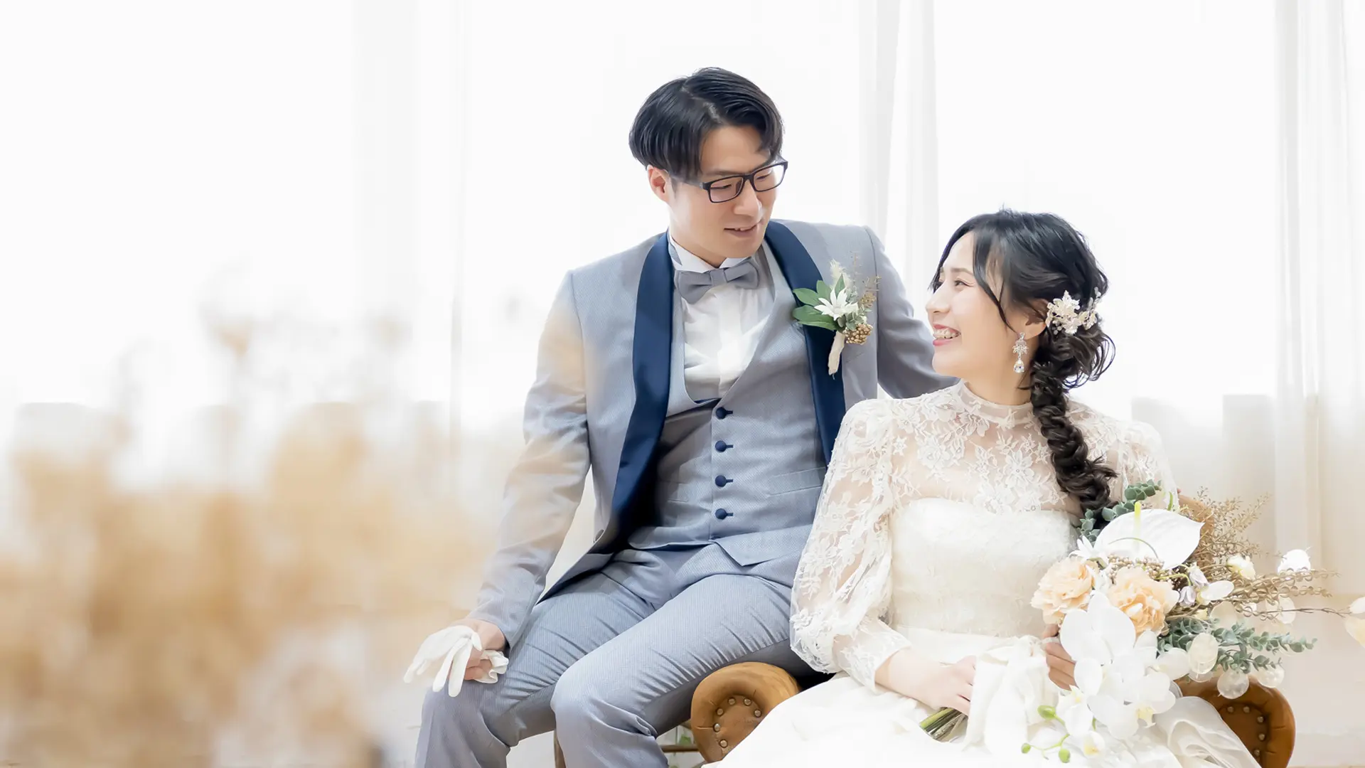 洋装2点（スタジオ）のイメージ写真