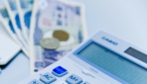 「ナース専科コミュニティ」の掲示板で人気テーマといえば、やはり給与や待遇に関するもの。