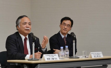 西間三馨先生(国立病院機構福岡病院 名誉院長) 足立 満先生(国際医療福祉大学教授 山王病院 アレルギー内科)の写真
