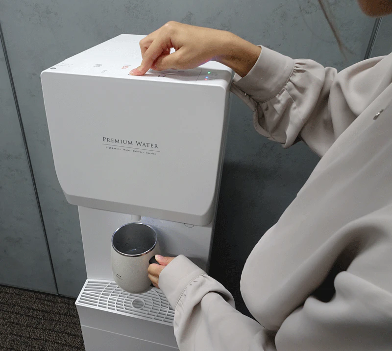 日々の疲れを癒すおいしいお水で、とっておきの一杯を！―「プレミアム
