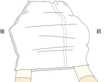 パンツタイプのギャザーを伸ばす1