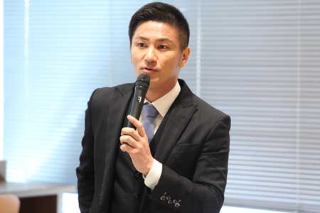 講師の多江先生の写真