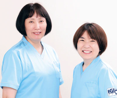 瀬涯里美主任(写真左)と谷口由美師長(写真右)
