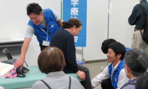 2018年度看護の日記念イベントでの各団体による測定・相談コーナー