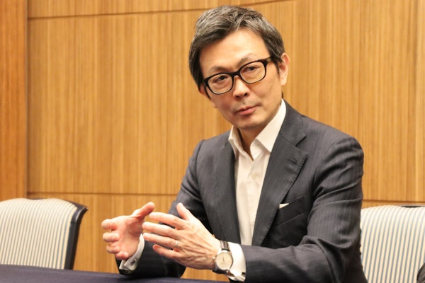 アステラス製薬のインタビューの様子3