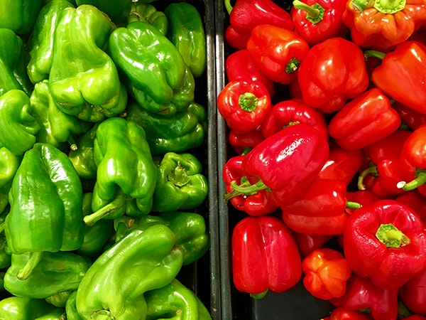 【9月の旬野菜】ビタミンC含有量トップクラス!ピーマンの栄養や選び方は?