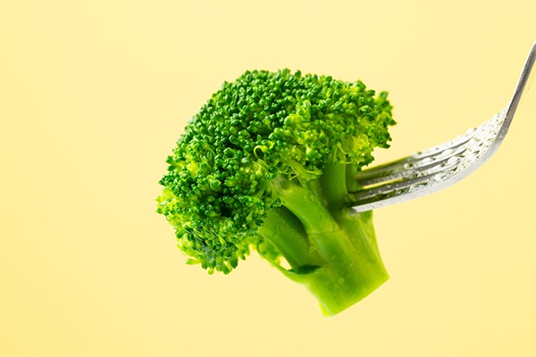 ブロッコリーは冷凍保存できる?調理法で栄養が変わる!大量消費レシピ5選