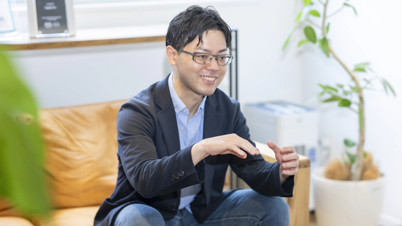 「3時間が3分に」―。技術の力で未来を創る、フルスタックエンジニアの挑戦と成長の軌跡。 ファーストビュー画像