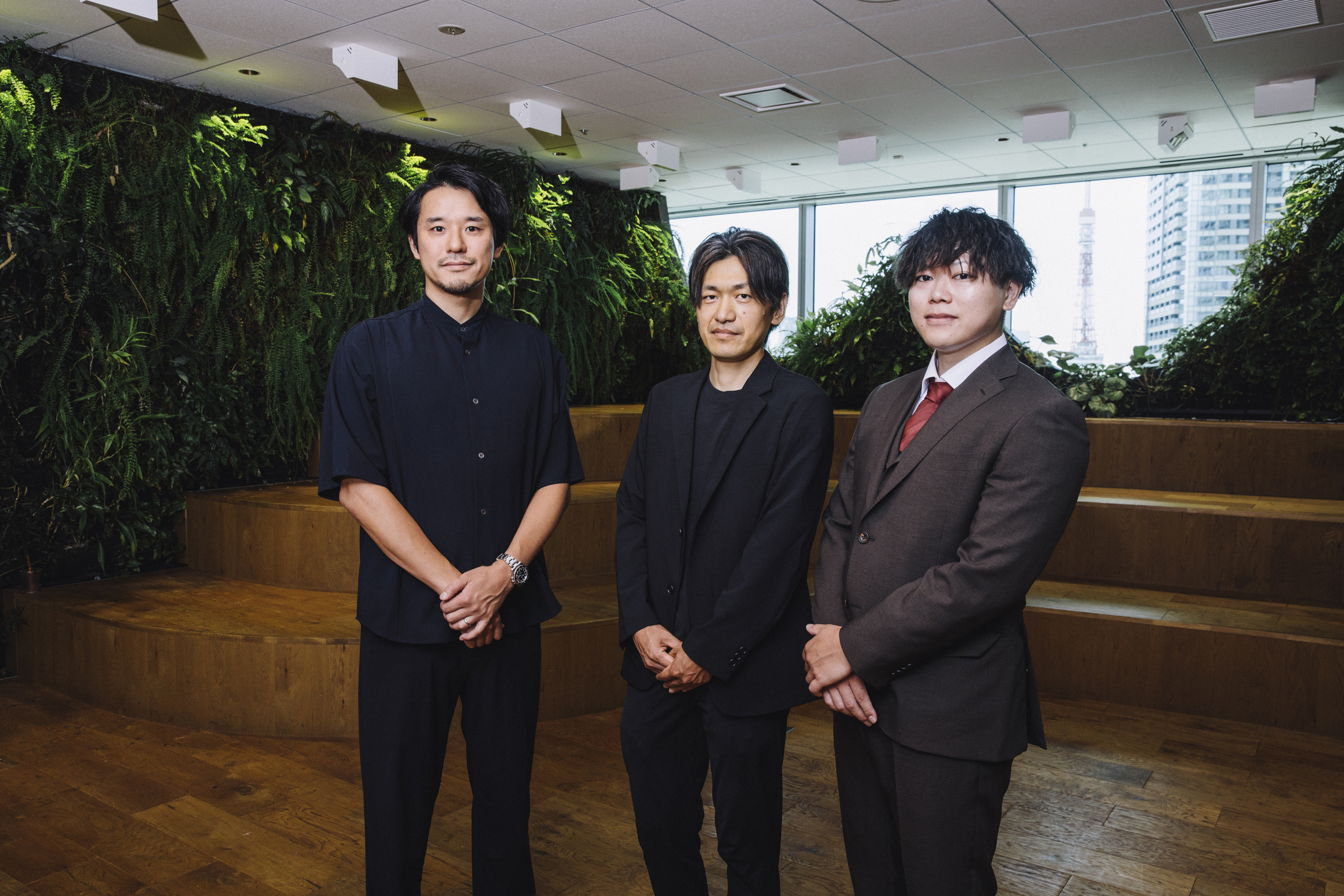 合同会社DMM.com 小池様(左)、ラーゲイト株式会社 清宮(中)、池原(右)