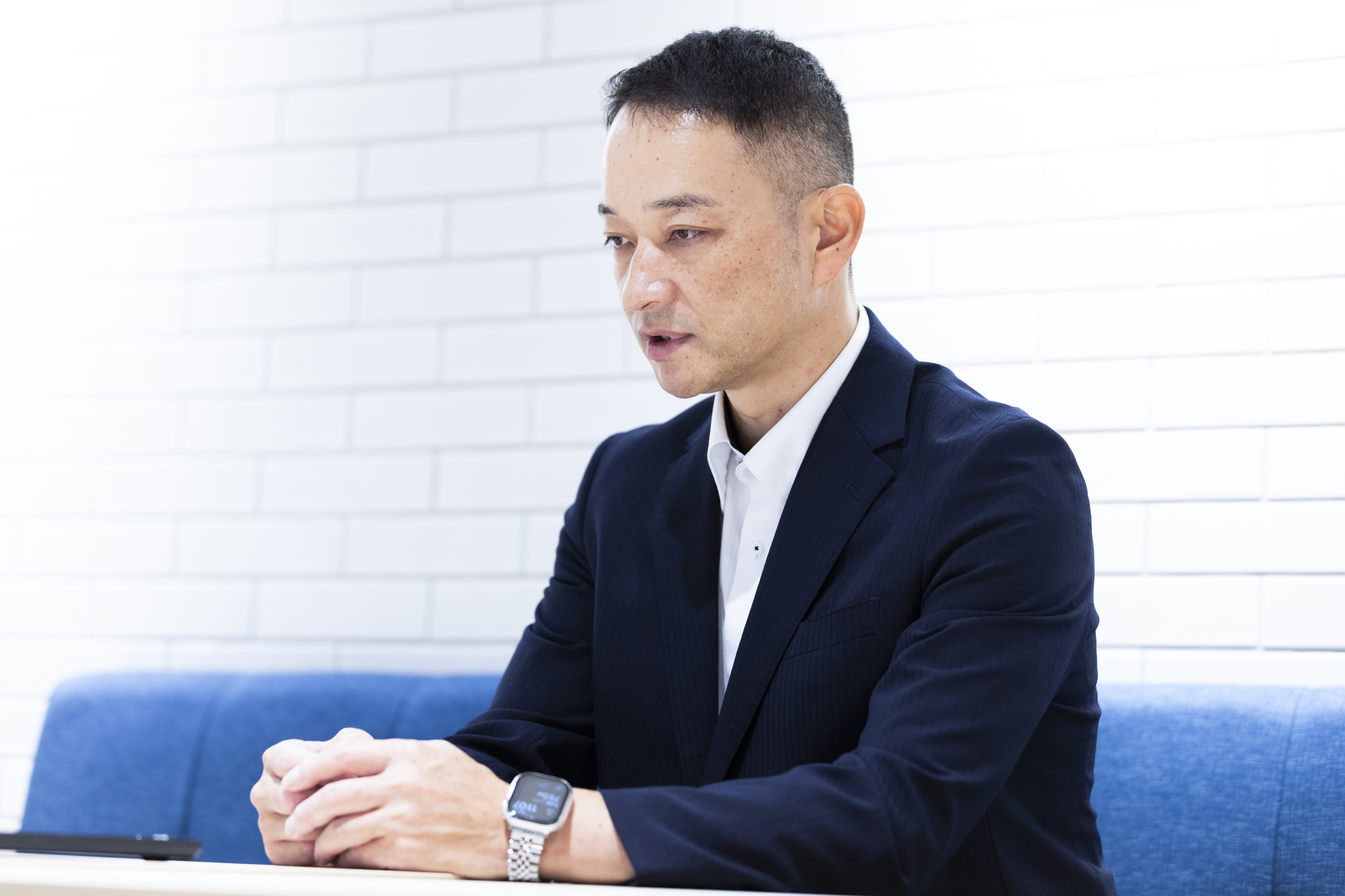 「単に提示した仕様を形にするだけでなく、将来的な利用規模やデータ量の増加まで考慮した設計・提案をしていただけたことが、ラーゲイトさんに依頼してよかったと感じる点ですね。」と語る久野様