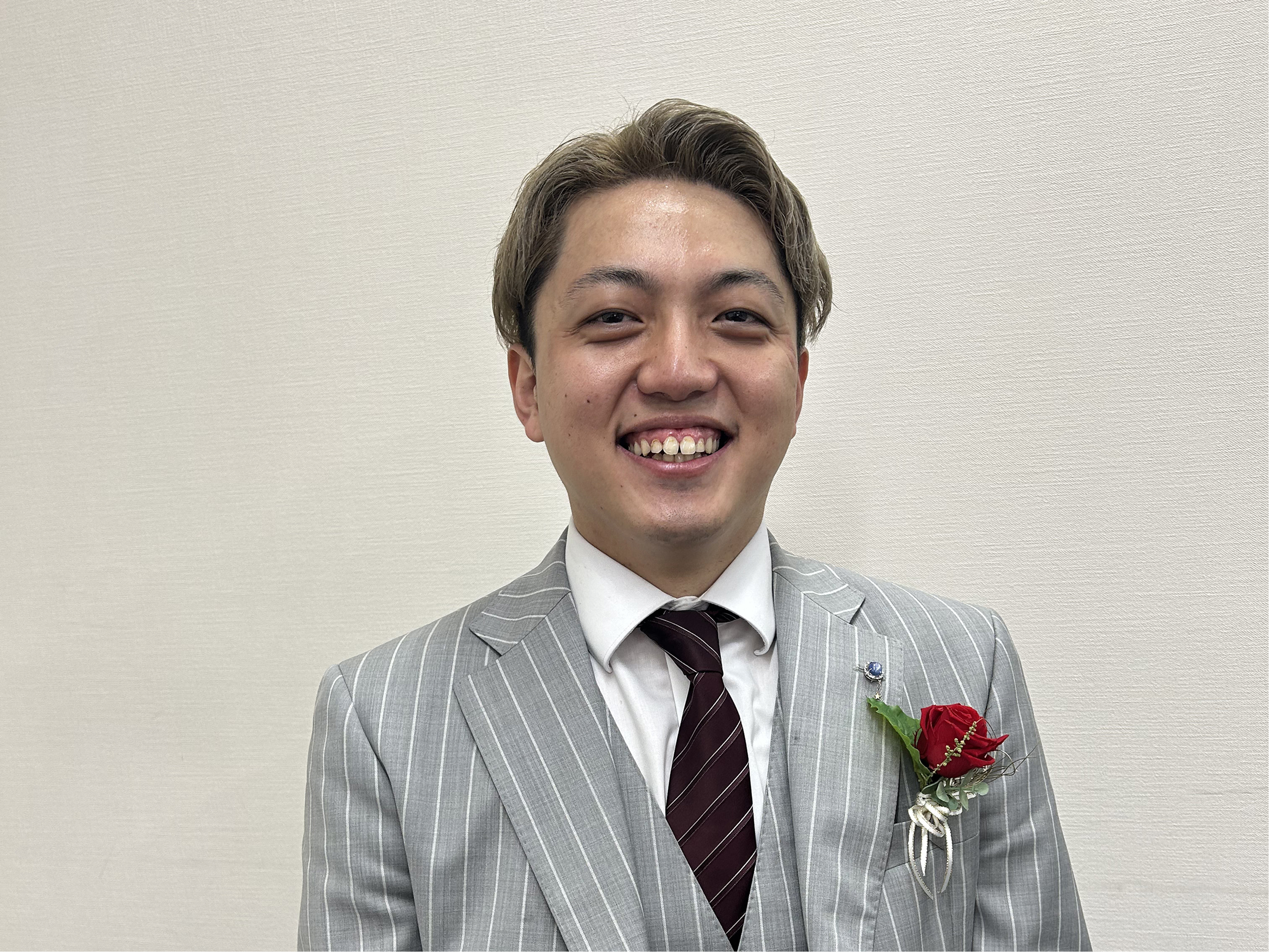 上野さんの1人ショット(笑顔)