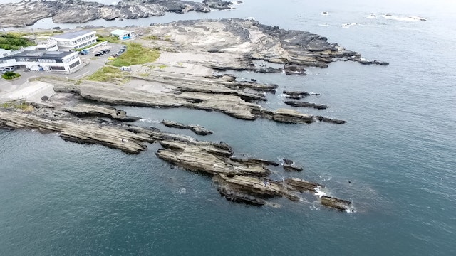 城ヶ島の釣り場案内～今も昔も釣り人に愛される人気釣り場！ 島全体がポイントの城ヶ島！～ホテル下　空撮写真