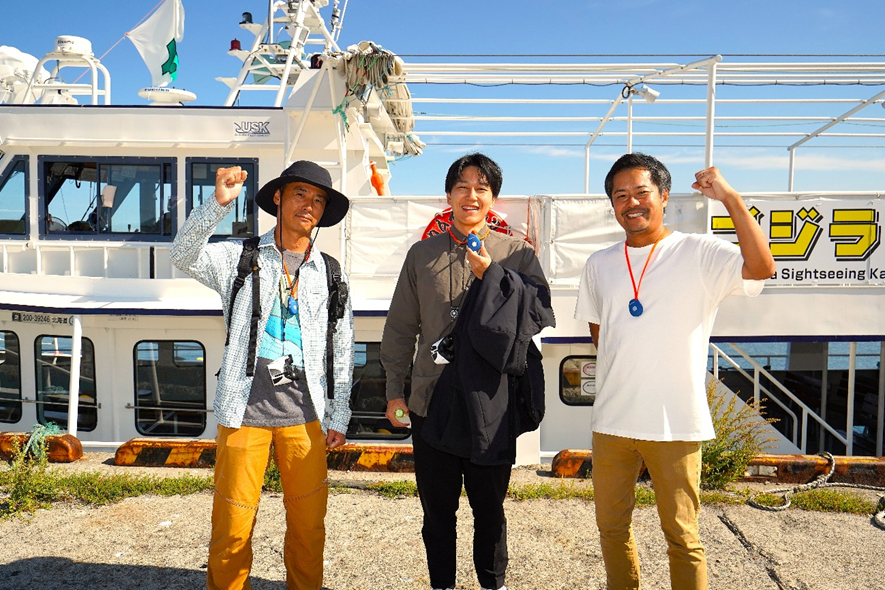 釣りドコ　ブログ　～海の安全対策を学びたい Vol.1～　海難救助サービスよびもり　　よびもりCEO千葉さんと集合　タカピーとごっとりくん　写真