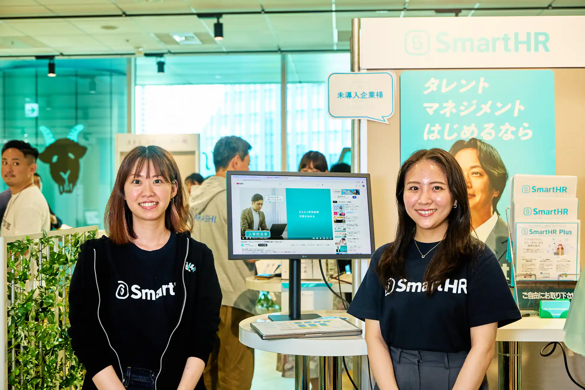 各社ブースの様子