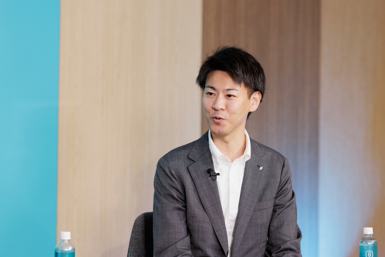 吉川さんがお話されている様子