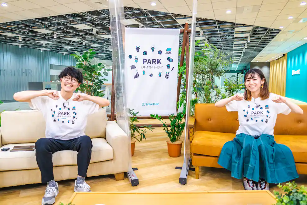 メインMC 大久保(左) 岡田(右)