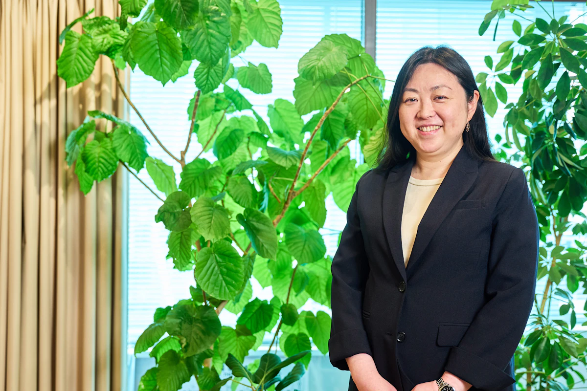 俺の株式会社 管理本部人事総務部長の高野さん近影