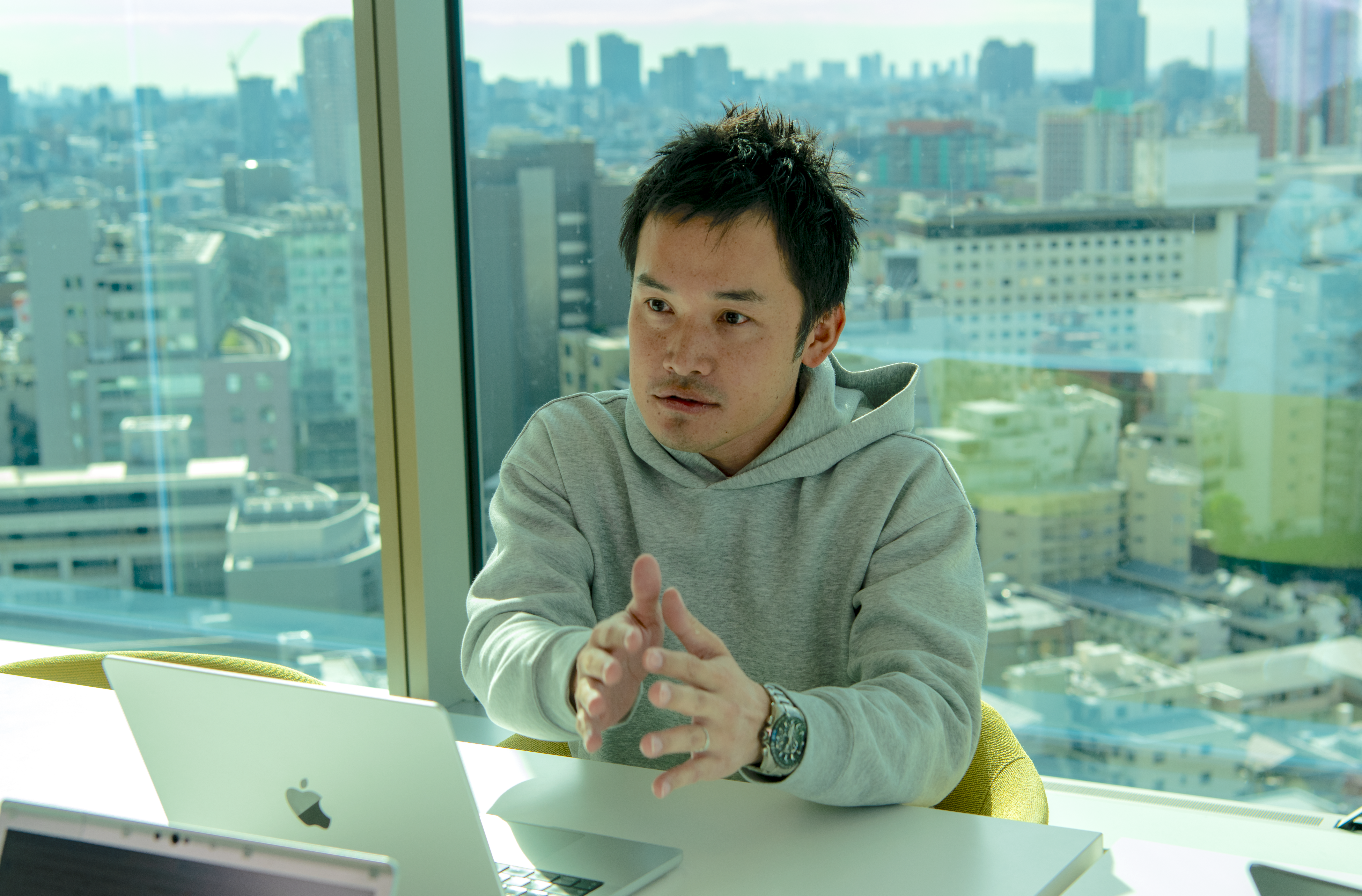 個人開発者との連携ビジョンを語るSmartHRの向高
