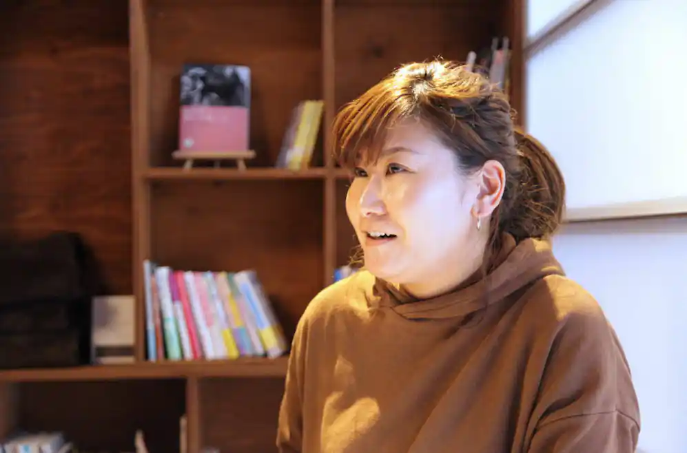 戦略人事室 佐々木さん:評価制度設計・採用を中心に、経営企画など幅広い業務を担当